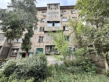 про маркет: 3 комнаты, 63 м², Дордой Плаза ТРЦ 104 серия, 3 этаж, Косметический ремонт — 2