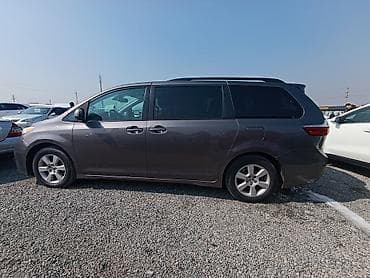 Toyota Sienna: 2019 г., 3.5 л, Автомат, Бензин, Минивэн
