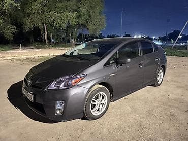 mini jack: Toyota Prius: 2011 г., 1.8 л, Автомат, Гибрид, Хэтчбэк — 1