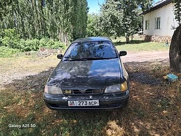 Унаа: Toyota Carina E: 1994 г., Кол менен иштөөчү, Бензин, Седан — 1