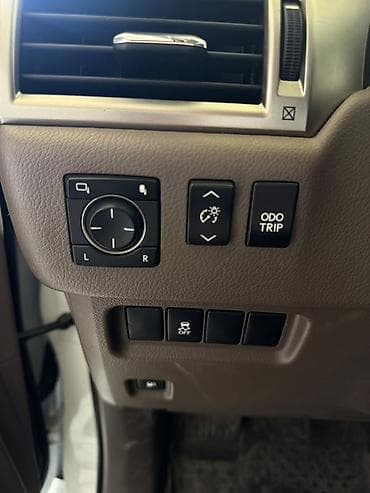 mercedes benz e class: Lexus GX: 2018 г., Внедорожник — 6