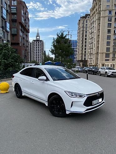 BYD Qin: 2020 г., Автомат, Гибрид, Лифтбек — 1