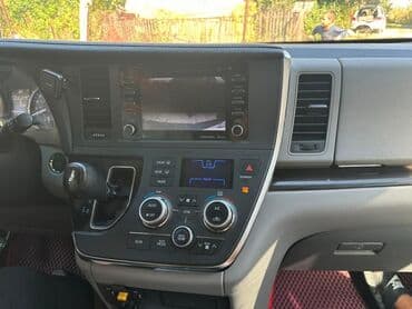 хундай нью райс: Toyota Sienna: 2019 г., Автомат, Бензин, Минивэн — 15