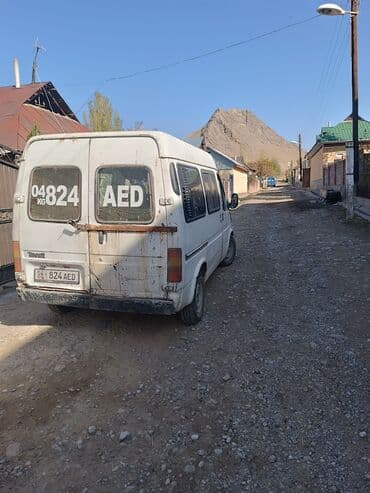 срочно продаю в связи с переездом: Ford Transit: 1999 г., 2.5 л, Механика, Дизель, Бус — 3