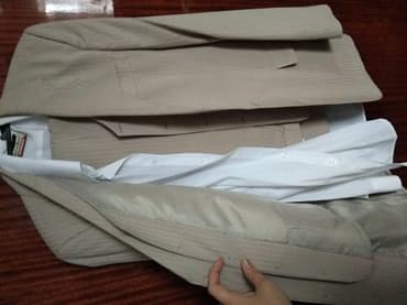 прокат мужских костюмов [возьми на прокат] бишкек фото: Костюм тройка! 46 размер. Турция в идеале! Новый ! одет один раз! цвет — 2