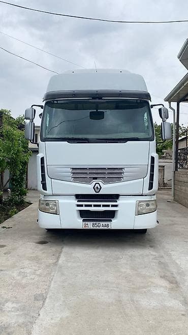 бетон кесебиз: Сүйрөгүч, Renault, 2012 г. — 1