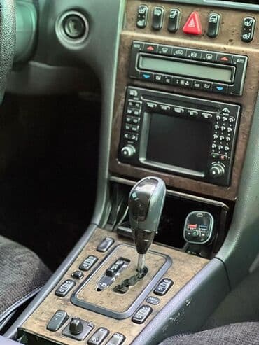 авто с последующим выкупом бишкек саната: Серебристый седан Mercedes-Benz E320. У автомобиля люк на крыше и — 8