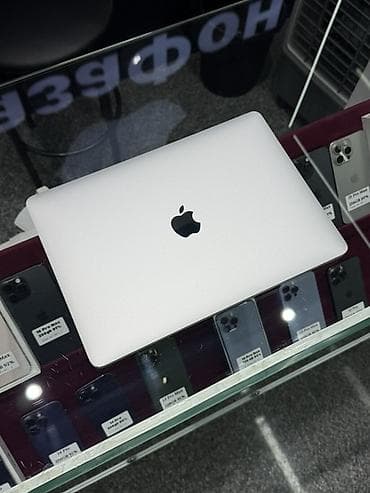 macbook 2011: Ультрабук, Б/у, Apple M1, ОЗУ, RAM: 8 ГБ, В рассрочку — 2
