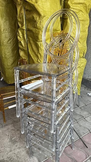 Эмерек: Прозрачные банкетные стулья (ghost/chiavari) - Материал: литой — 1