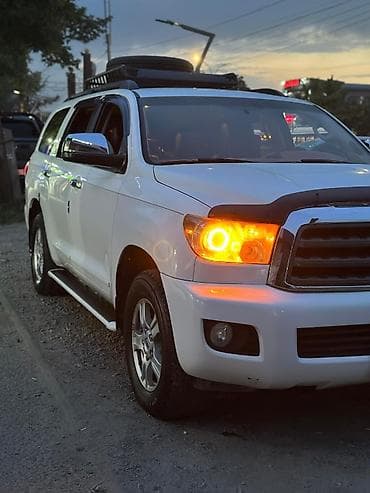 сиена тайота: Организуем Туры по Кыргызстану внедорожник Тайота секвойя 8мест — 1