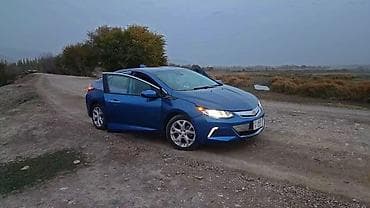 электромобиль желмаян: Chevrolet Volt: 2016 г., 1.5 л, Автомат, Гибрид, Лифтбек — 4