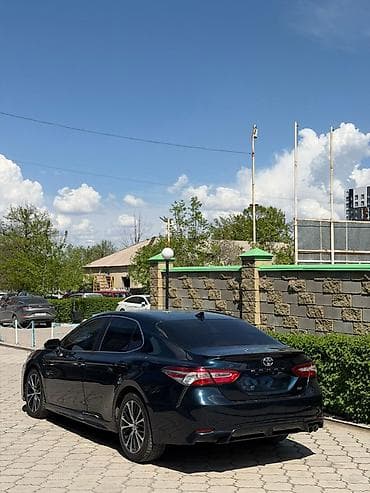 lexus e: Toyota Camry: 2020 г., Автомат, Бензин, Седан — 4