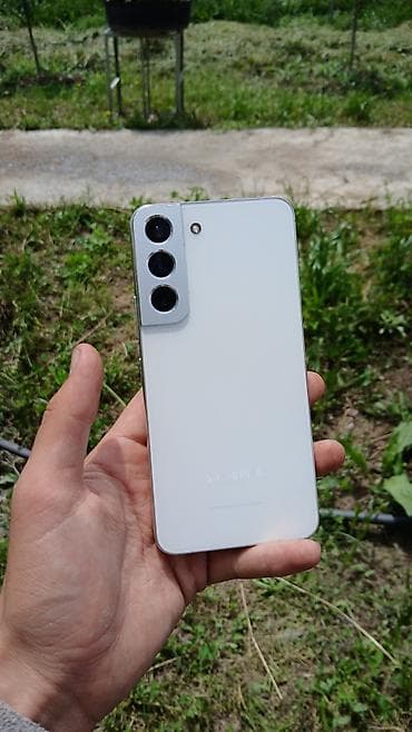 ipad iphone: Samsung Galaxy S22, цвет - Белый — 3