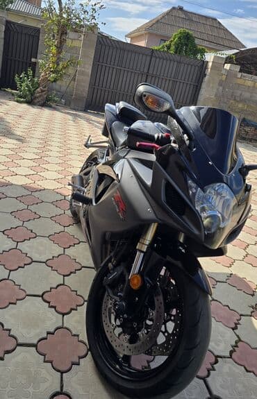 Спортбайк Suzuki, 600 куб. см, Бензин, Б/у