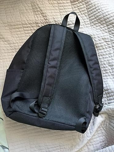 рюкзак черный: Рюкзак городской универсальный, чёрный Вместительное основное — 2