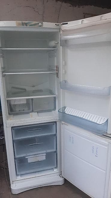 Техника и электроника: Холодильник Indesit, Б/у, Side-By-Side (двухдверный) — 2
