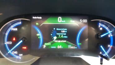 спортивные авто: Toyota RAV4: 2019 г., Гибрид, Кроссовер — 5