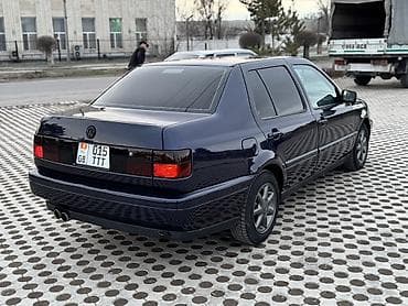 dodge chalanger: Volkswagen Vento: 1998 г., 2 л, Седан — 2