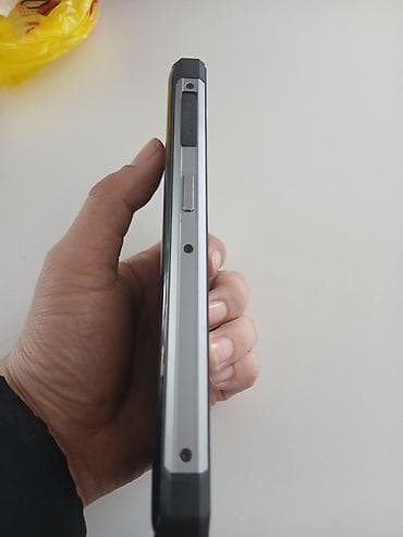 mate 20: Tecno Camon 17P, Б/у, 128 ГБ, цвет - Черный, 2 SIM — 6