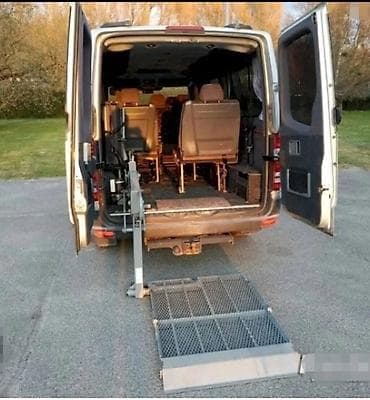 ♿️ Подъёмник для инвалидной коляски на Mercedes Sprinter, Crafter