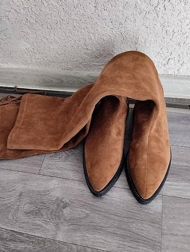 Женский комплект обуви и одежды — 4 предмета 1) Замшевые коричневые