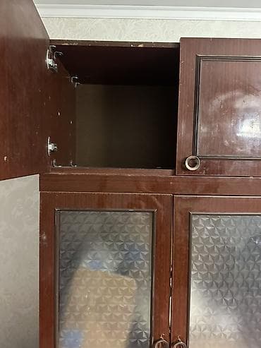 coffee table: Стенка-шкаф, Тип стенки-шкафа: Модульная, Для зала, Б/у, Особенности: Для хранения посуды — 2