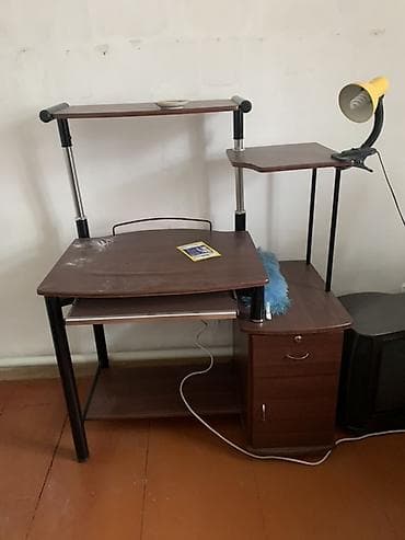 Бычуучу столдор: Компьютердик үстөлү, Колдонулган, Бурчтуу — 3