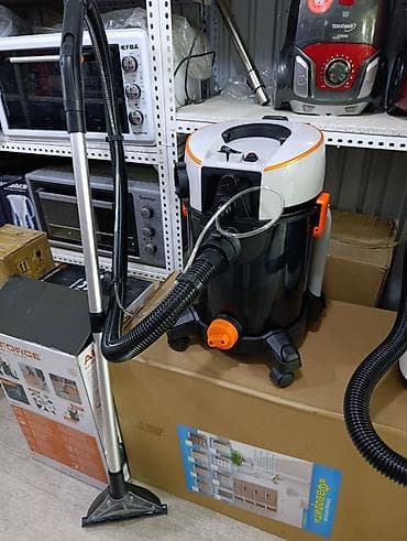 Моющий пылесос-экстрактор для химчистки ковров и мягкой мебели