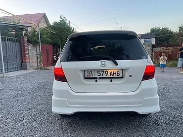 Продажа авто: Honda Fit: 2003 г., 1.3 л, Автомат, Бензин, Хэтчбэк — 2