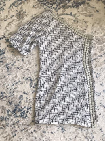 Стильное платье размер S