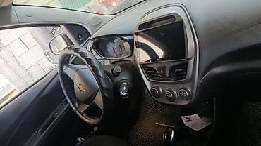kia picanto: Chevrolet Spark: 2019 г., 1 л, Автомат, Бензин, Хэтчбэк — 2
