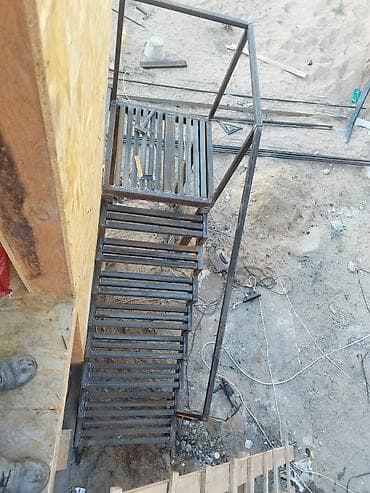 Лестницы и комплектующие на заказ: Металлическая лестница Для дома, Форма лестницы: Много-маршевая — 5