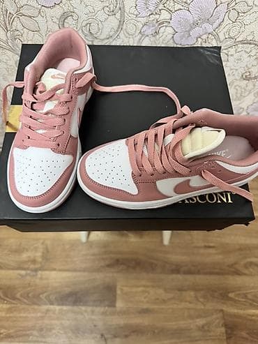 Женская обувь: Кроссовки, 35.5, Nike, Новый, цвет - Розовый, Самовывоз — 1