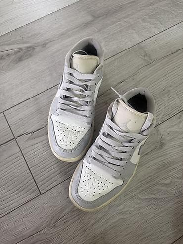 dunk low: Кеды Nike Air Jordan 1 Low (женские)
Размер 36.5 (23 см) 
Б/у — 1