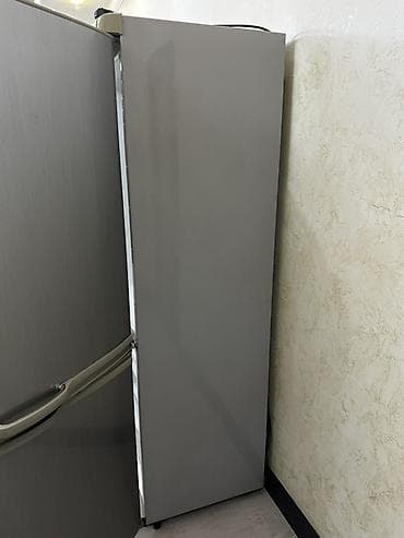 enter kg: Холодильник Samsung, Б/у, Двухкамерный — 6