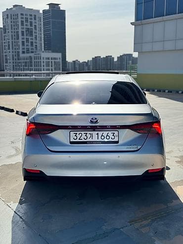 срочный продаю авто: Toyota Avalon: 2020 г., 2.5 л, Вариатор, Гибрид, Седан — 6