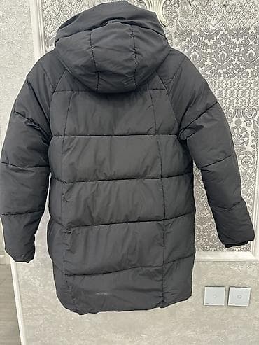 пуховик: Куртка в идеальном состоянии. Надето 1 сезон. Подойдет на рост 165 — 3