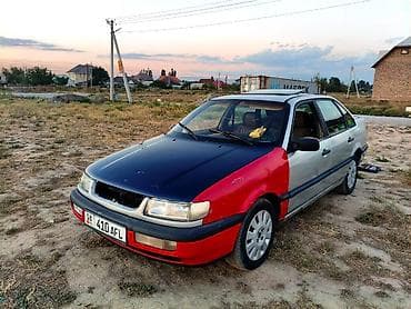 бампе: Volkswagen Passat: 1994 г., Седан — 2
