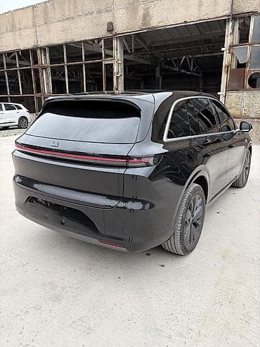 model y: Lixiang L6: 2025 г., Автомат, Гибрид, Кроссовер — 9