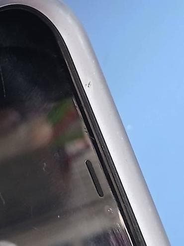 telefon iphone: IPhone 11, Б/у, 128 ГБ, Белый, Чехол, 70 % — 6