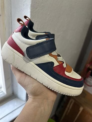 nike vintage: Детские кроссовки H&M - Размер: ориентировочно детский (уточняйте — 3