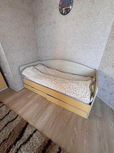 подростковая мебель на заказ: Детский/подростковый гарнитур мебели в ярких цветах (оранжевый, синий — 6