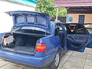 Унаа сатуу: Volkswagen Passat: 1994 г., 1.8 л, Кол менен иштөөчү, Бензин, Седан — 9