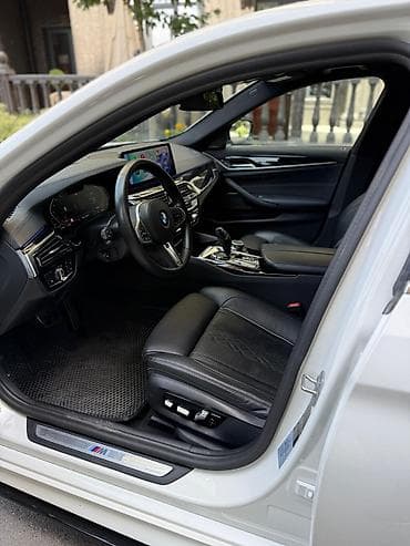 yuan plus byd: BMW 530: 2021 г., 2 л, Типтроник, Бензин, Седан — 9