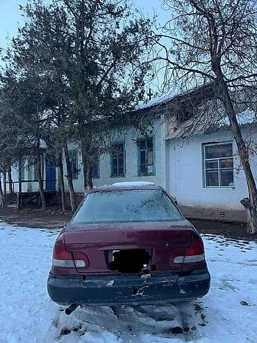 Hyundai Elantra: 1994 г., 1.6 л, Механика, Бензин — 4