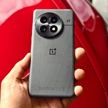 блекберри телефон цена: OnePlus 13, Новый, 256 ГБ, цвет - Черный, 2 SIM, eSIM — 5