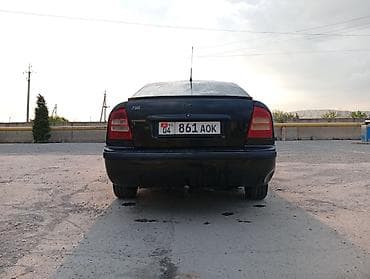 devo lasetti: Skoda Octavia: 2000 г., 1.6 л, Ручные, Бензин, Лифтбек — 5