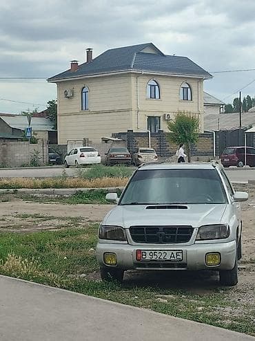 Subaru Forester: 2000 г., 2 л, Автомат, Бензин, Универсал