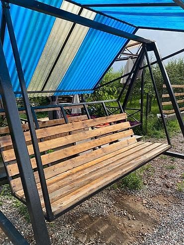 без ремонта: Сдаётся отдельная комната/ базовой меблировкой и санузлом. Помещения — 5