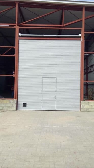 стойки для ограждение: Установка секционных ворот – универсальный вариант закрытия проема для — 5